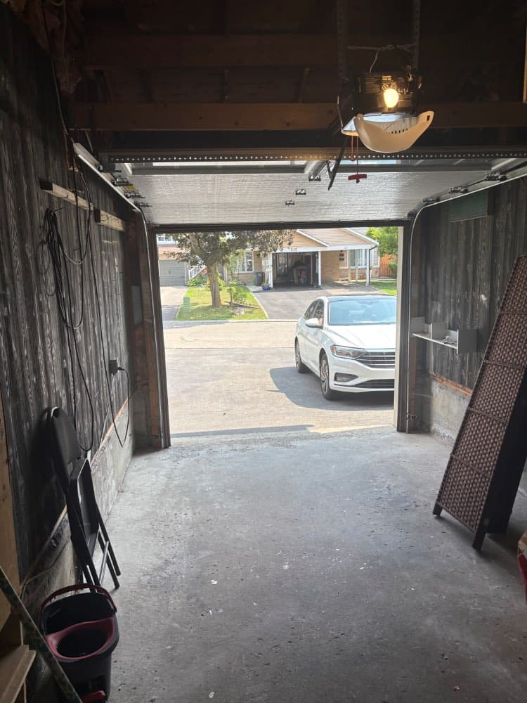 176 sq ft lock-up garage in Brampton