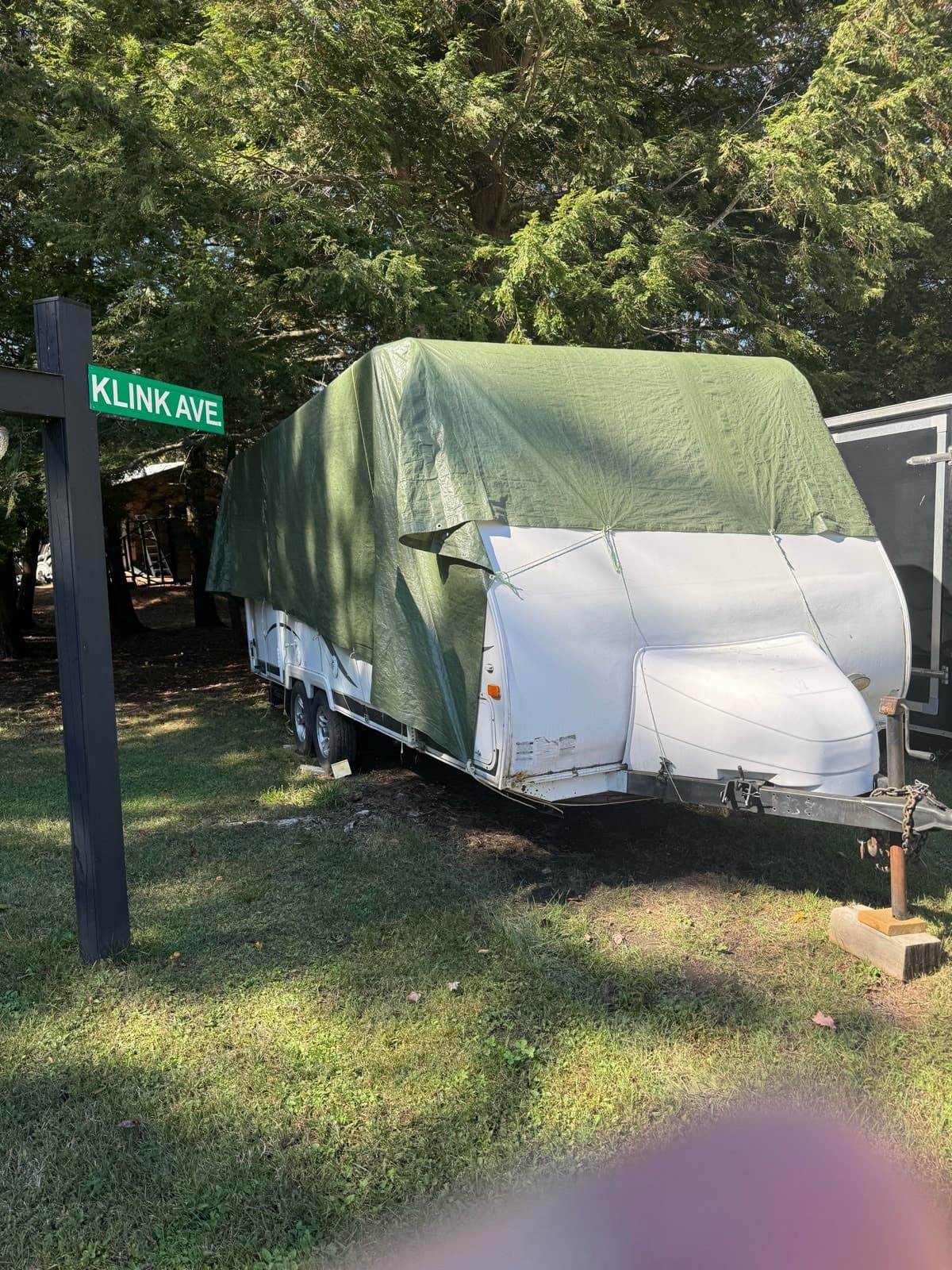 Outdoor storage yard for boats, RVs, trailers & vehicles