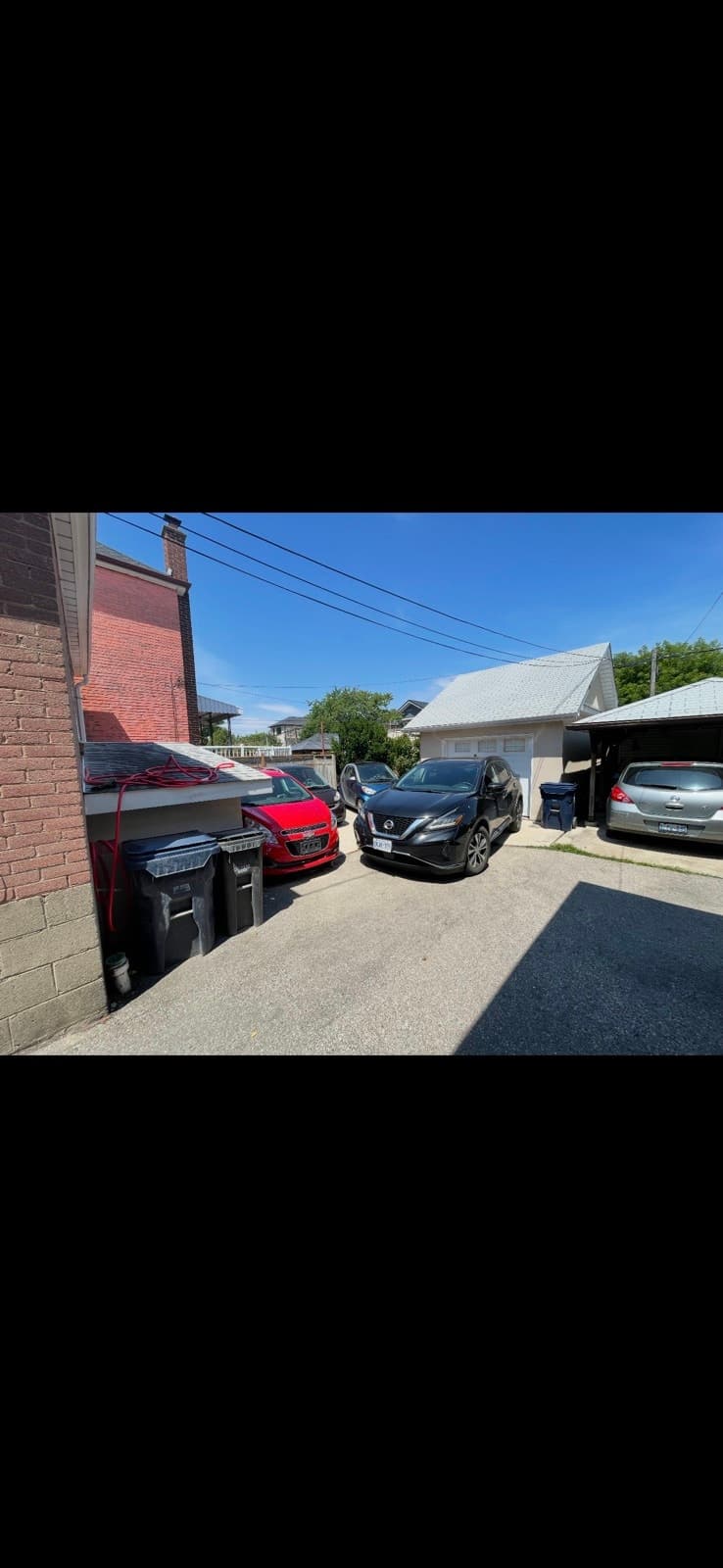 Private residential parking spot in York