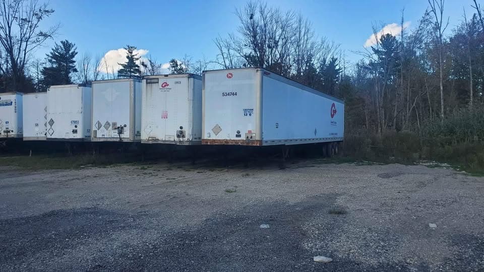 53 ft dry storage trailer for rent near Brantford