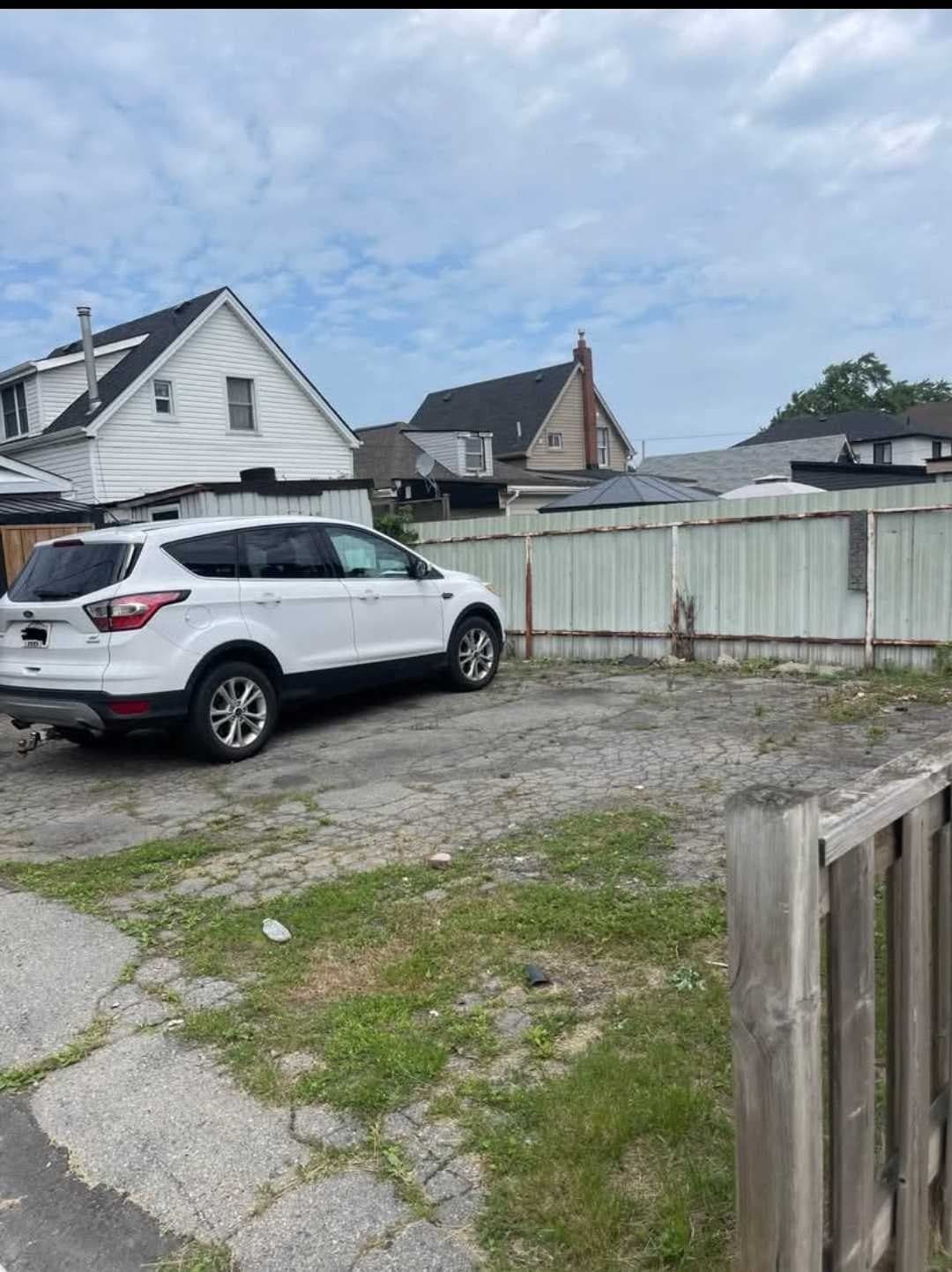 24-hour access parking spot in Hamilton