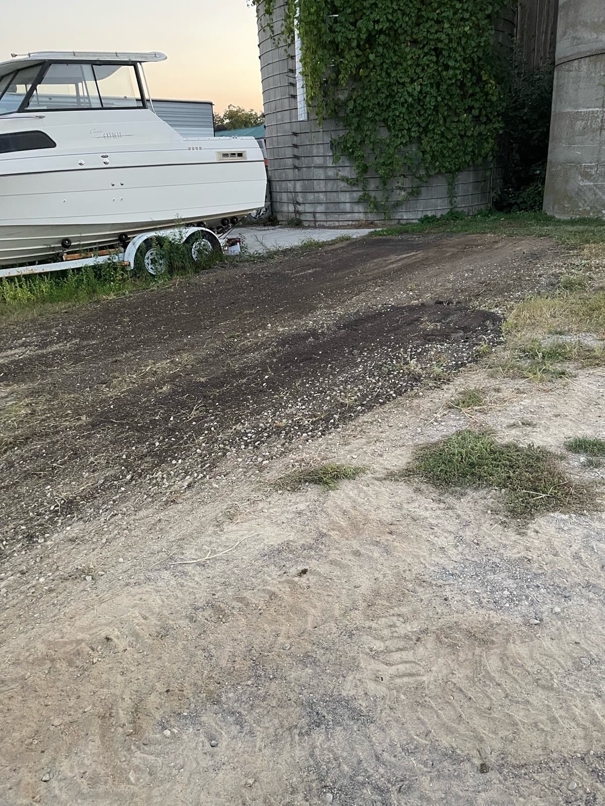 Outdoor storage spots for boats, RVs, trailers and containers