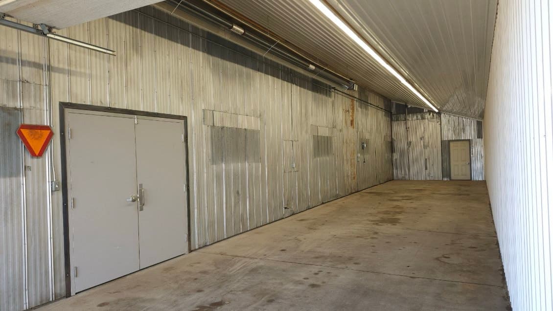 Shop space for workshop and storage near Tillsonburg