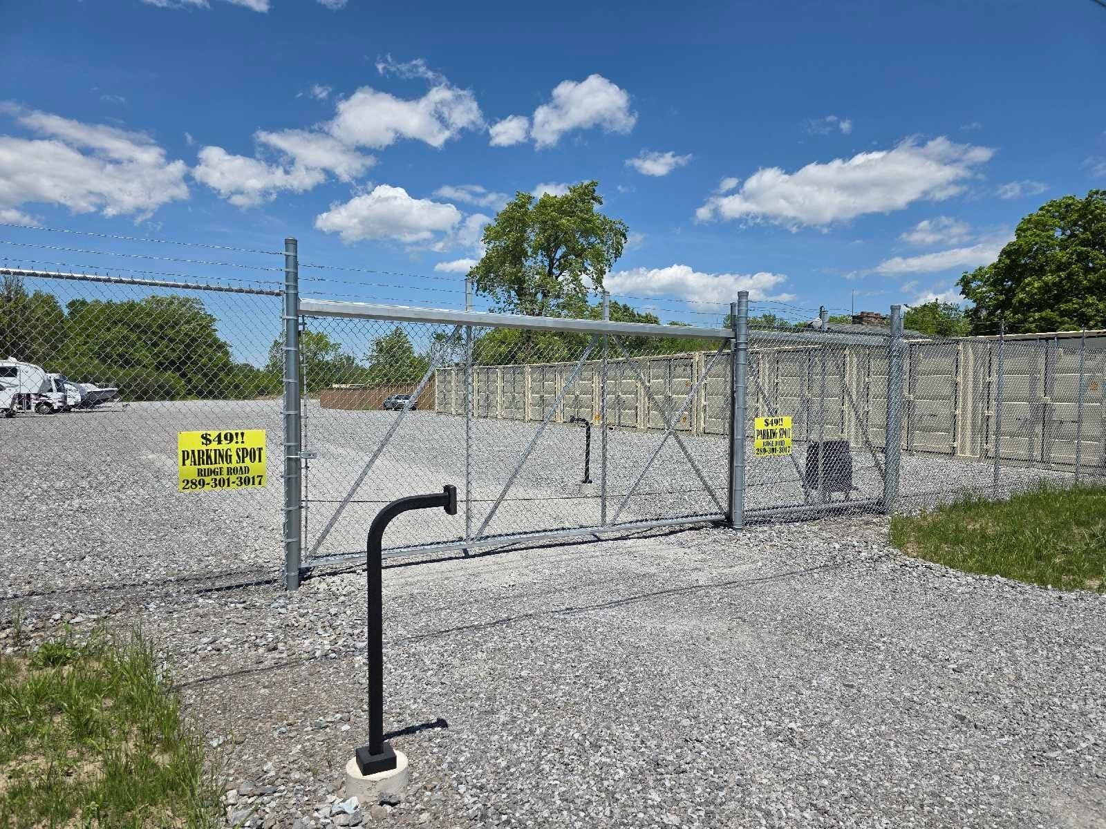 Secure self storage units near Welland highway
