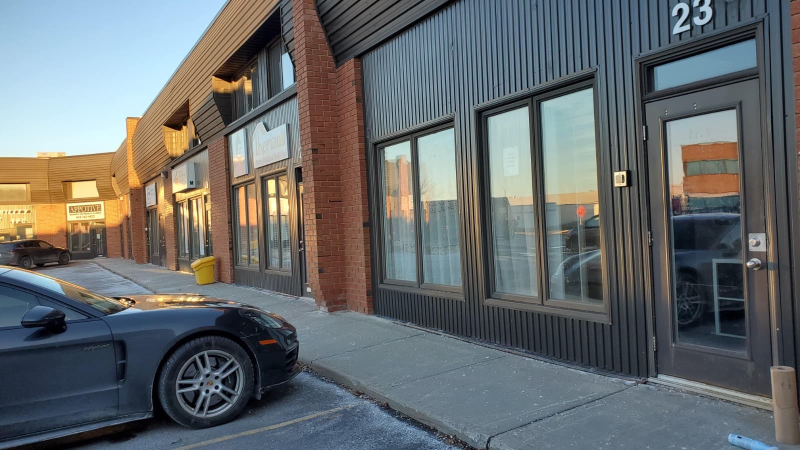 1,500 sqft warehouse bay with drive-in door