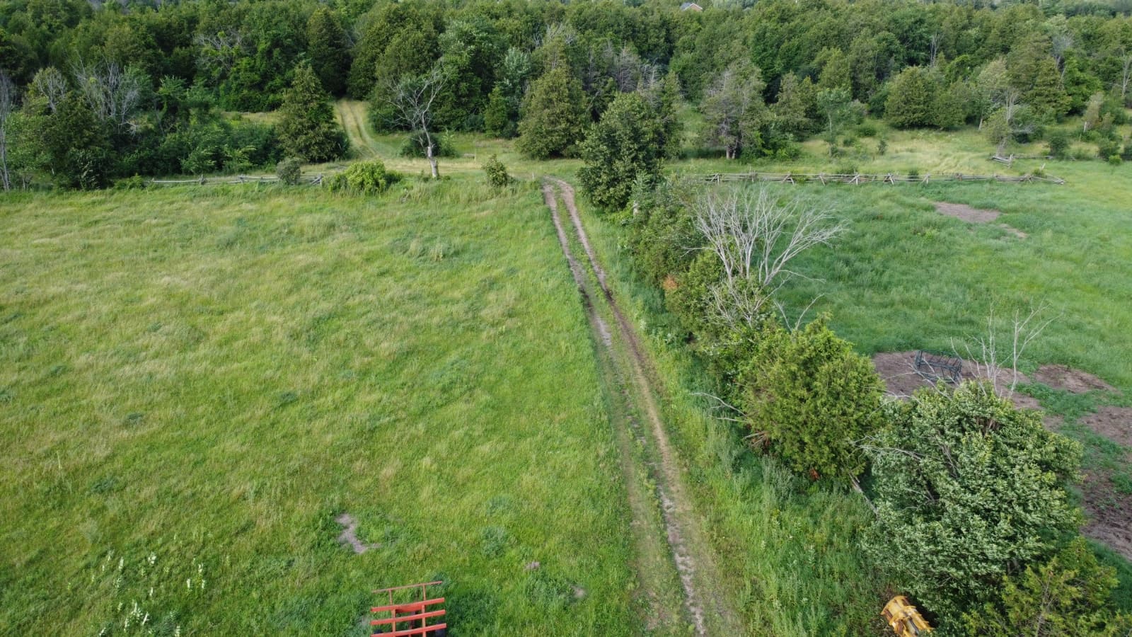 540-acre farm property with barn for storage & livestock
