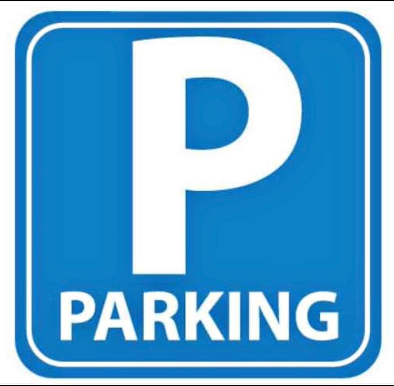 Indoor parking spot near Bloor station