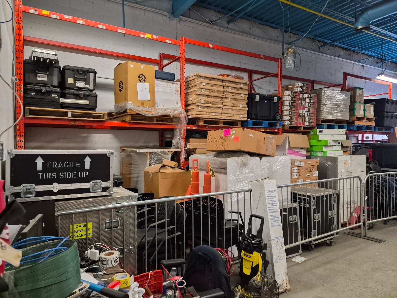Dock-level warehouse storage space, approx. 600 sq ft