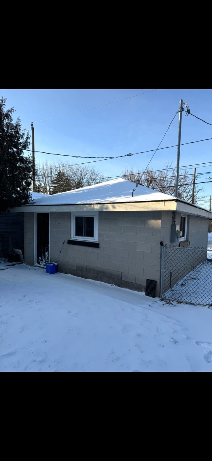 Private garage for storage or small workshop
